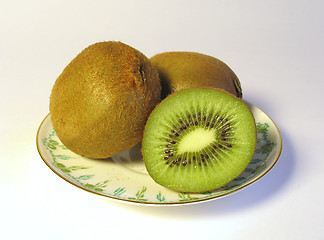 Image showing Kiwi on the plate