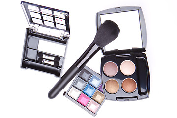 Image showing compact eyeshadows