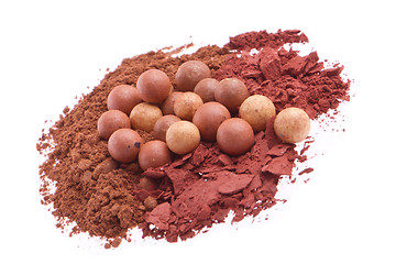 Image showing bronzing pearls with eyeshadows