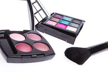 Image showing compact eyeshadows