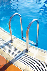 Image showing Ladder in pool