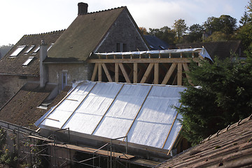 Image showing construction of the wooden frame of a roof