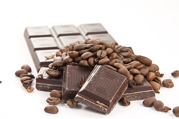 Image showing Chocobar with coffee beans