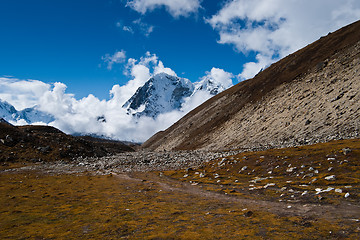 Image showing Himalayas landscape in autumn: hill and mountain peaks