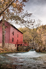 Image showing alley spring mill house