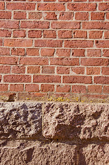 Image showing Wall made of bricks and blocks.