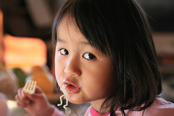 Image showing children eating