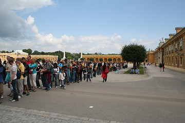 Image showing The long wait of Schloß Schönbrunn