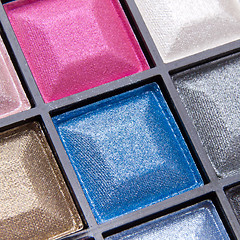 Image showing compact eyeshadows