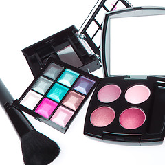 Image showing compact eyeshadows