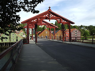 Image showing The old bridge in Trondheim