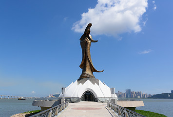 Image showing Statue of Kun Iam