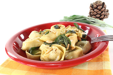 Image showing stuffed rocket-ricotta tortellini with sage butter