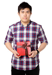 Image showing man give gift