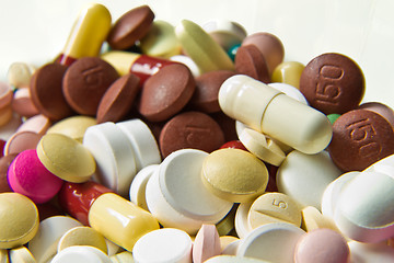 Image showing various pills