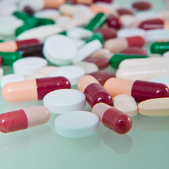 Image showing various pills