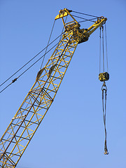 Image showing Lifting crane 3