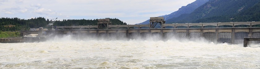 Image showing Bonneville Lock and Dam Panorama