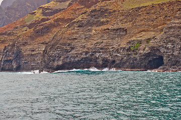 Image showing Rugged Na Pali Coastline of Kauai, Hawaii, USA