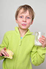 Image showing child having lunch