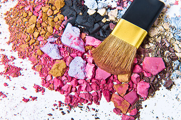 Image showing crushed eyeshadow