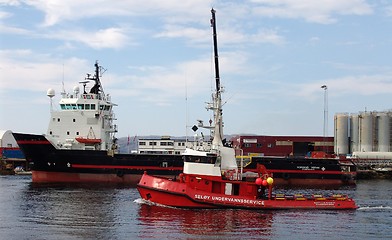 Image showing Tugboat and supply boat.