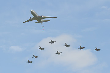 Image showing DC-10 and F16's