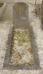 Image showing An old grave