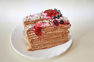 Image showing cake on a plate