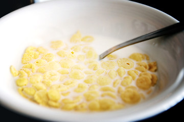 Image showing Milk and cornflakes