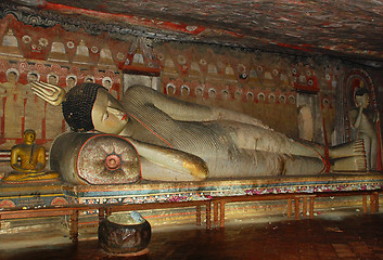 Image showing Reclining Buddha in Dambulla Rock Cave