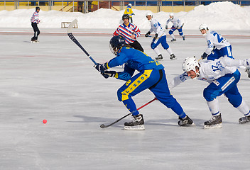 Image showing Dynamo(white) vs Zorkij(blue)