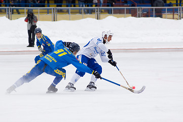 Image showing Dynamo(white) vs Zorkij(blue)