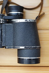 Image showing binoculars