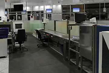 Image showing Airport luggage scanner