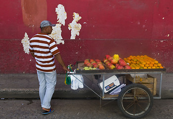 Image showing Colombian fruit seller