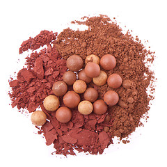 Image showing bronzing pearls with eyeshadows