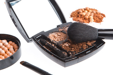 Image showing crushed compact eyeshadows