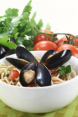 Image showing spaghetti with mussels