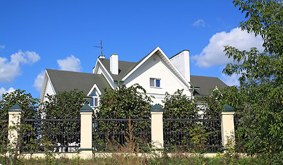 Image showing cottage 