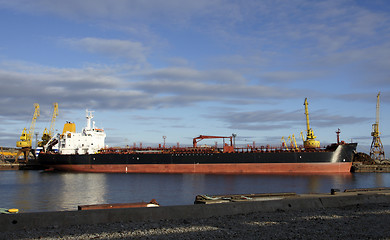 Image showing Tanker and  port