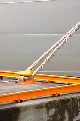 Image showing Rope for mooring a boat to a pier