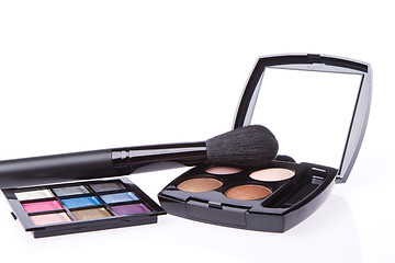 Image showing compact eyeshadows