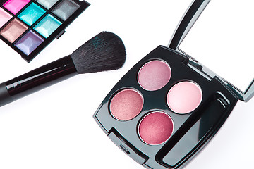 Image showing compact eyeshadows