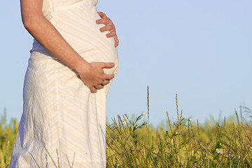 Image showing pregnant woman