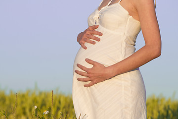 Image showing pregnant woman