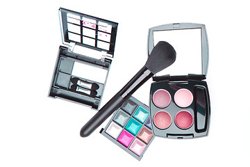 Image showing compact eyeshadows