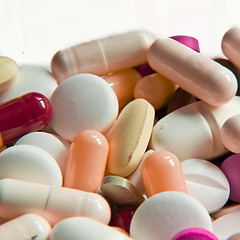 Image showing various pills