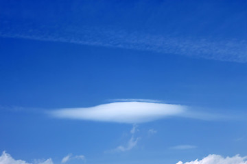 Image showing Light cloud as a plate