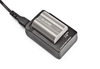 Image showing charger with battery 